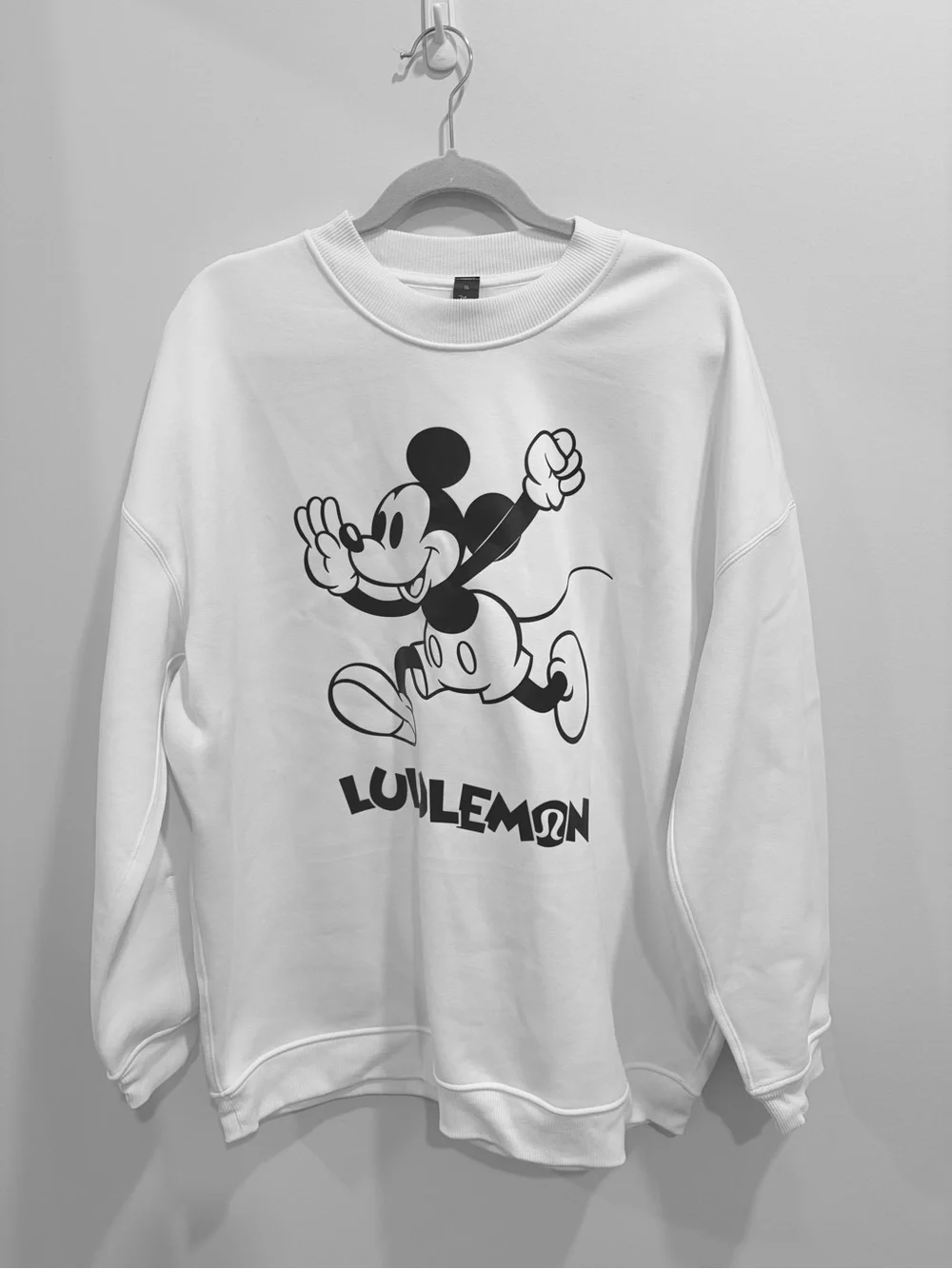 Disney × Lululemon Mickey Mouse Oversized Pullover Sweatshirt - White / Size XL